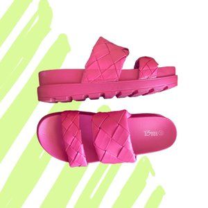 Trendy Cute Fushia Braided Platform Slides